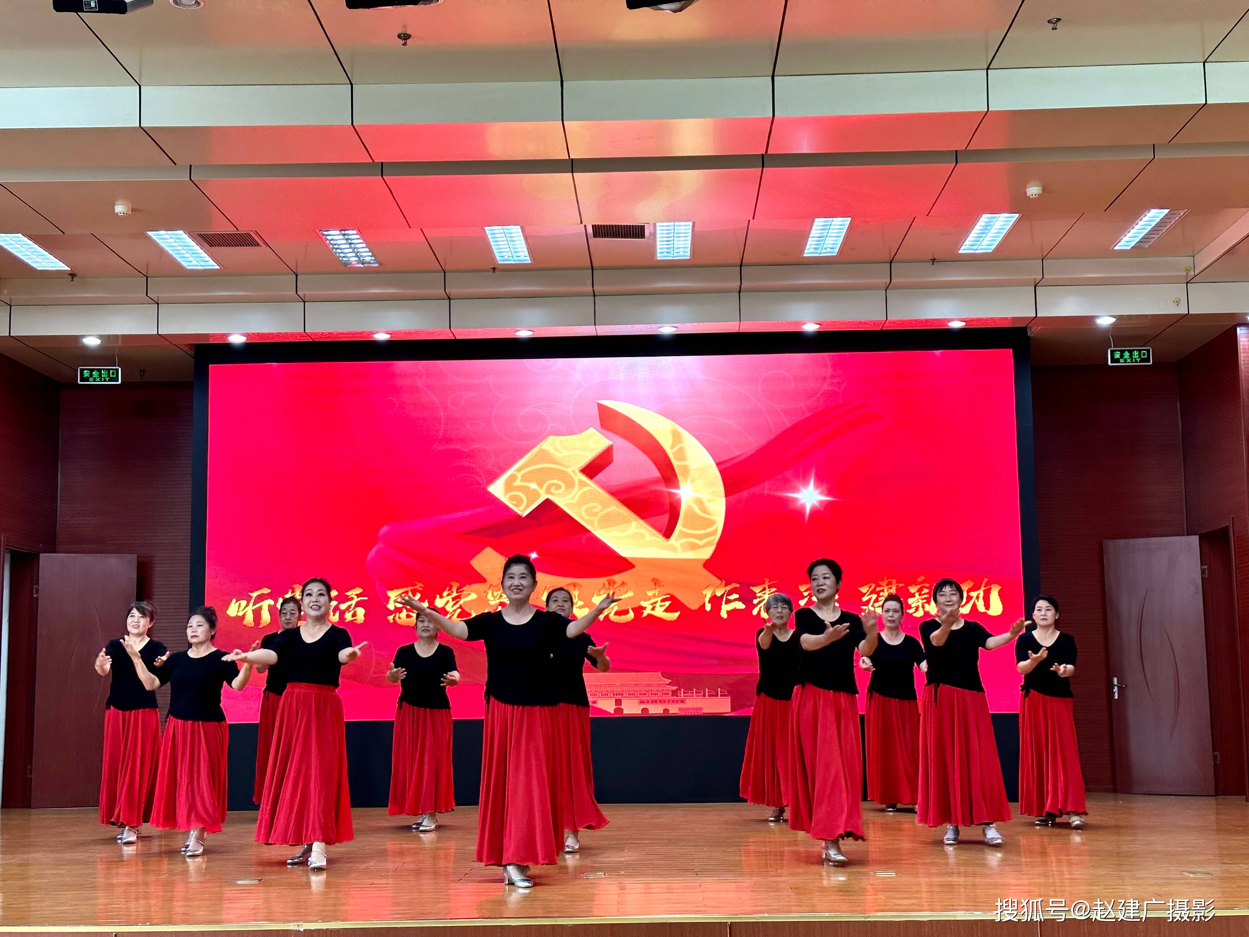 市委组织部副部长,老干部局局长徐学云市人民医院党委书记陈树波市