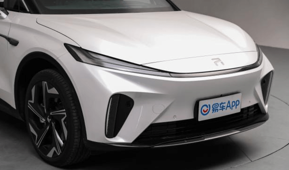 上汽飞凡R7颜值性能双高中大型纯电SUV 飞凡汽车打造高阶智驾标杆_搜狐汽车_搜狐网