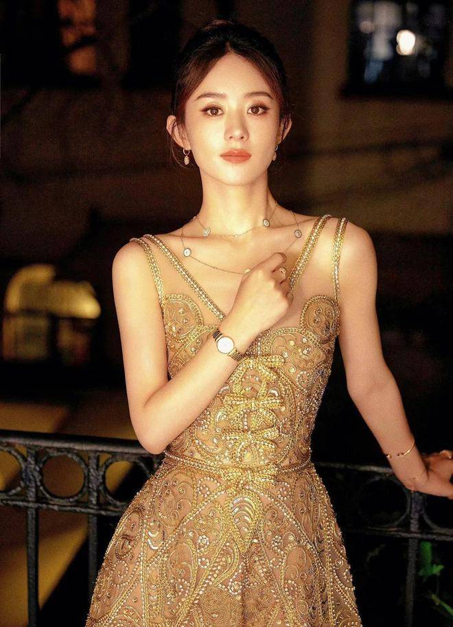 红毯大揭秘:赵丽颖现身白玉兰,工作室p图技术不足成瓶颈!