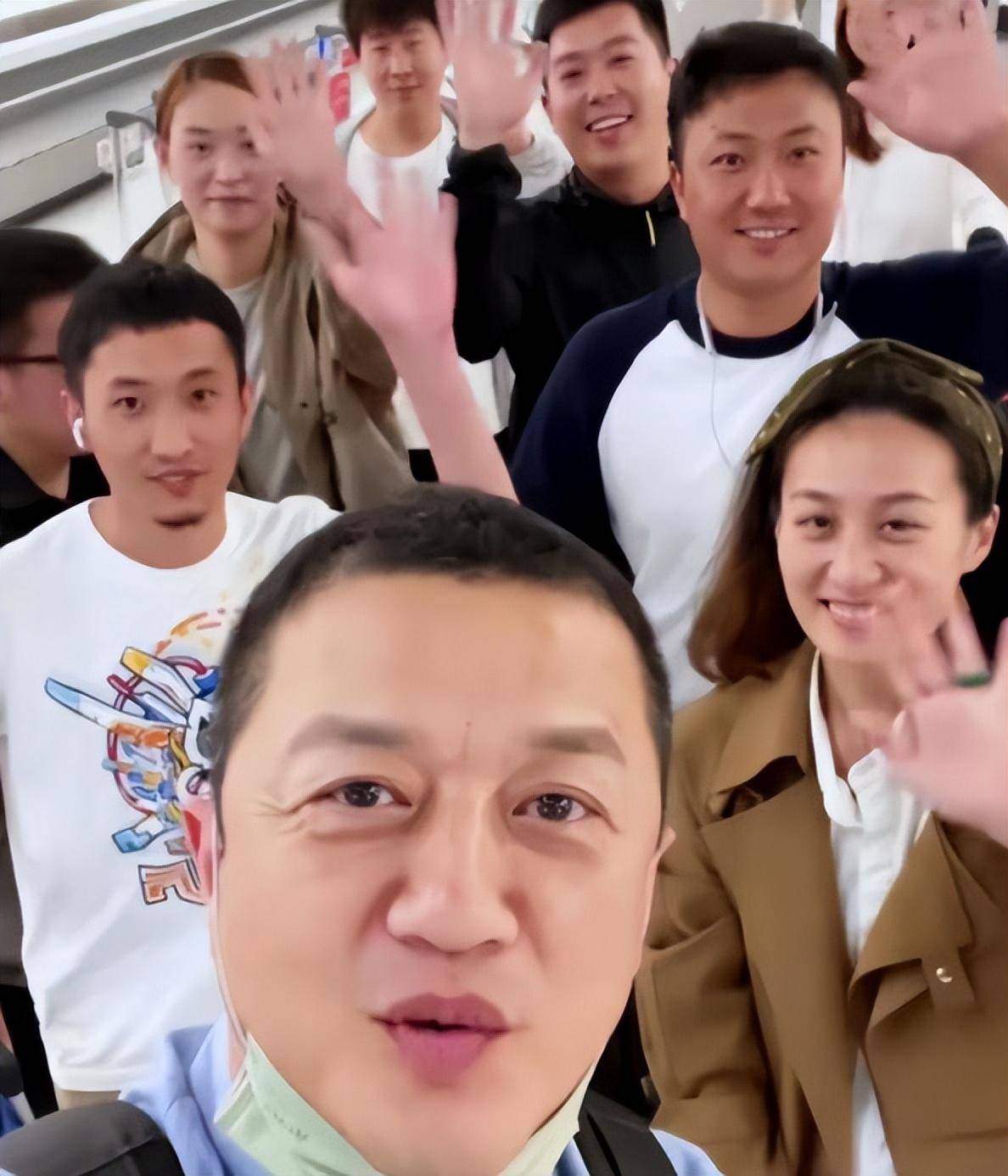 官员称,被杀的公司是李亚鹏及其兄弟的合资企业,负债如此之大.