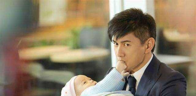 刘诗诗新戏路透,朱一龙对女神拥抱"摸头杀",情浓时难舍难分_吴奇隆