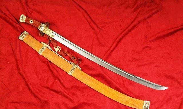 清朝没有尚方宝剑,但有一宝刀名气很大,以大臣的名字命名_遏必隆_康熙