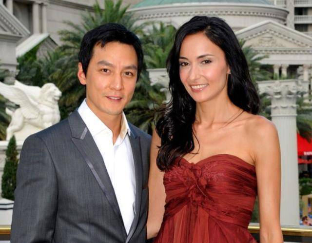 吴彦祖41岁老婆近照曝光显老态,参加马术比赛笑容灿烂_雷珊_照片_运动