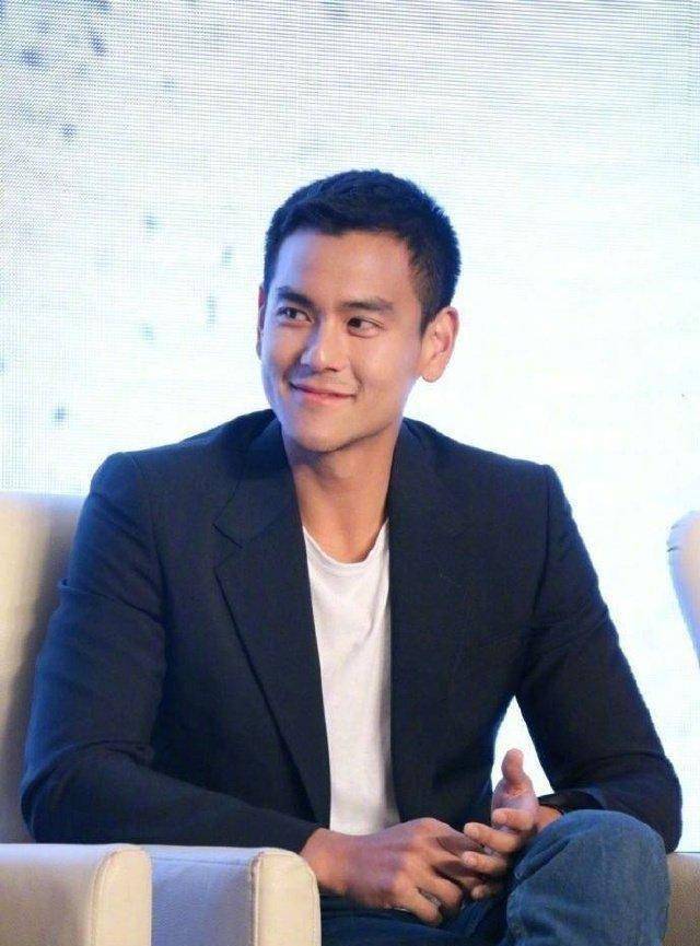 彭于晏,张一山和胡歌一下子变成板寸了,你认为他们谁最帅?