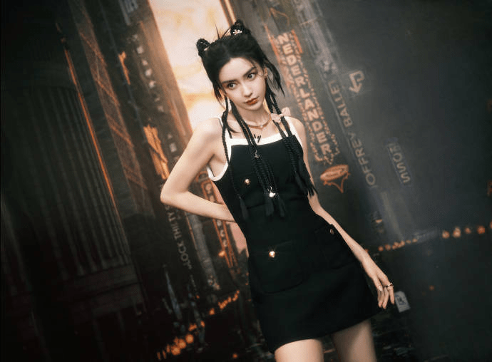 angelababy夜骑路过上海会展中心,淡然介绍"这是我结婚的地方"_婚礼