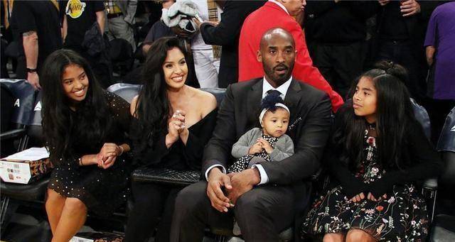 能否守好瓦妮莎后门_阿泰_球迷_退役