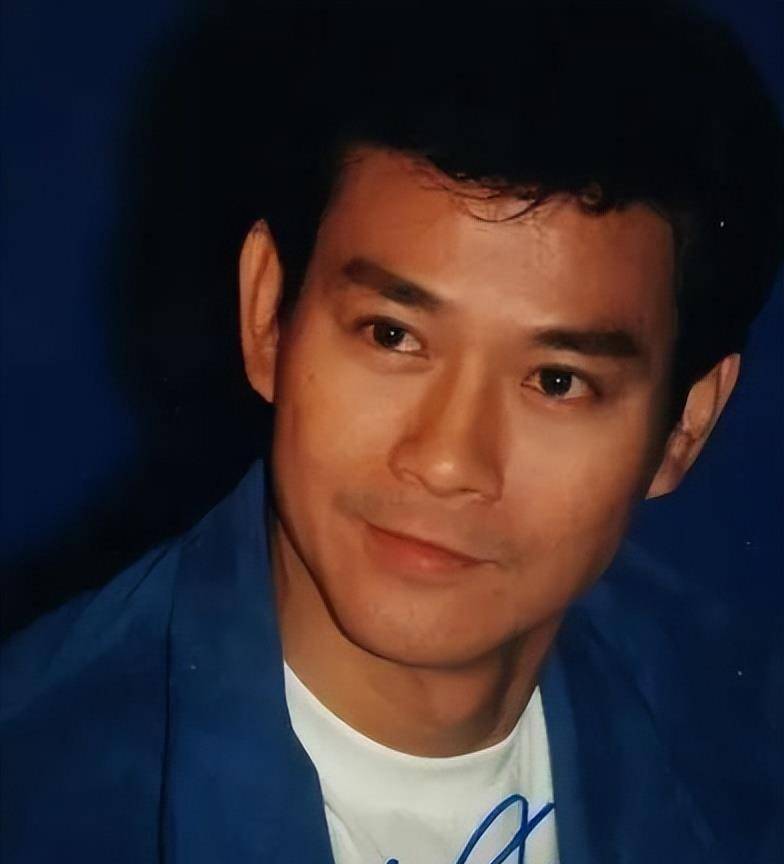 同样是郑少秋的孩子,沈殿霞和官晶华的女儿一对比,差