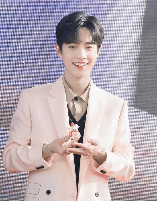 肖战出道4周年,话题登上各国热搜第1,人气已超越千玺蔡徐坤_作品_明星