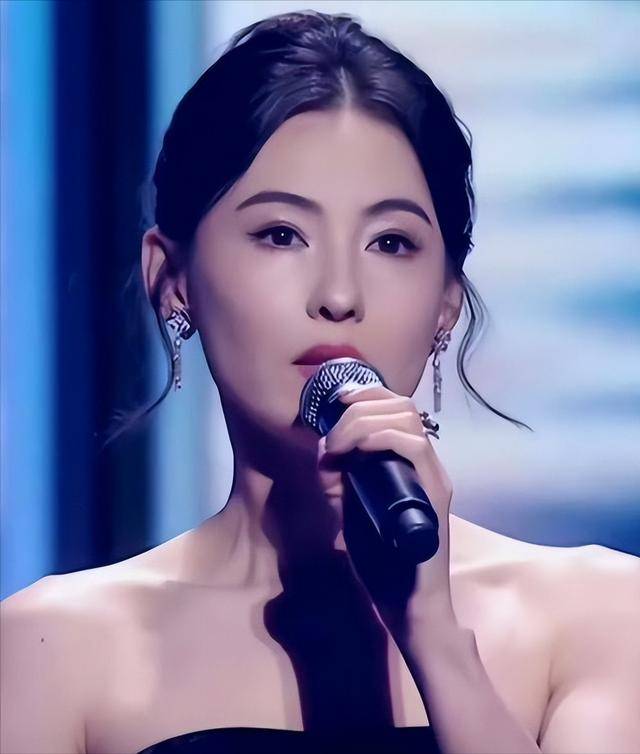 大湾区女星齐聚:张柏芝如美神降临,柳岩造型惊艳,两代妲己同框_眼睛