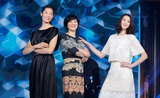 如果惠若琪朱婷还在队,未来4年女排姑娘还可以再拿冠军吗?