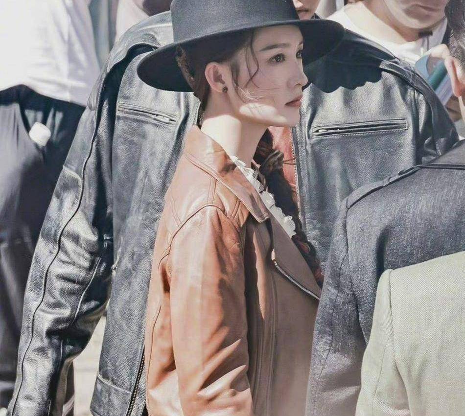 一下官宣3部作品,女主清一色高级脸_李沁_五官_角色