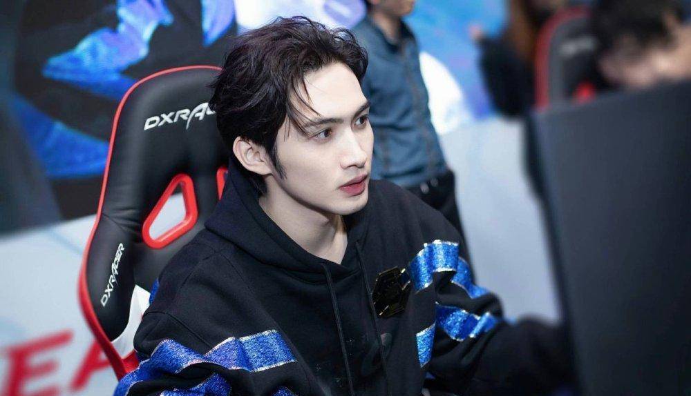 大学报名趣事---张彬彬是上戏毕业生,其实他一开始是想报名去中戏