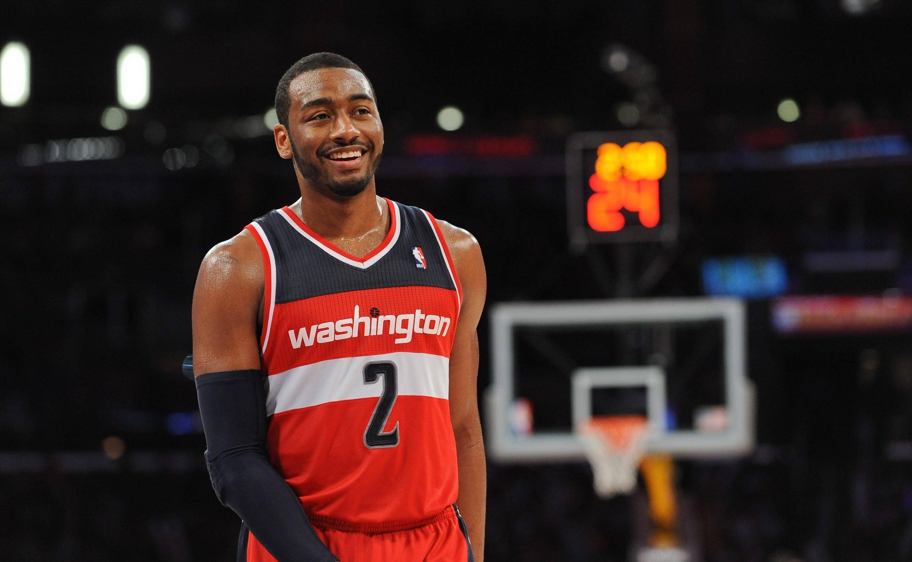 沃尔,在2010年选秀里,外界对他的评价很高,是天之骄子,沃尔也毫无疑问