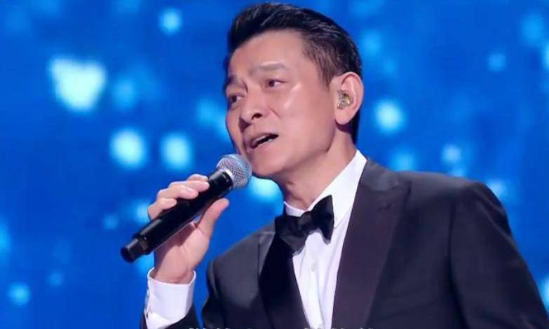 假唱,流量,唱歌,香港的老艺人在今晚撕破了娱乐圈的伪装_刘德华_人气