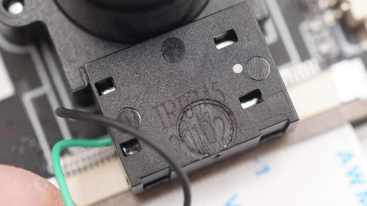 拆解长视高清网络监控摄像机看看_供电_螺丝钉_摄像头