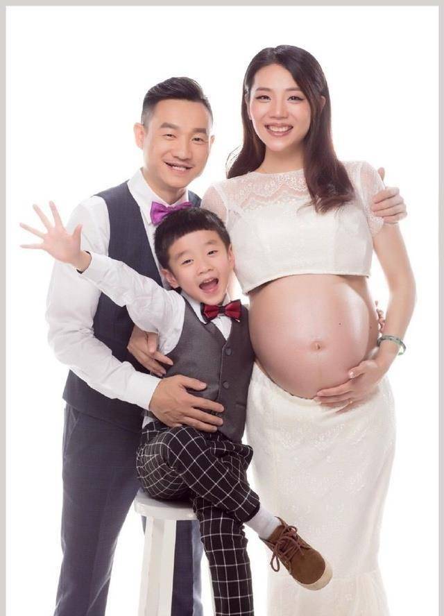 继陈妍希,林心如产子之后,娱乐圈又迎来一对双胞胎!