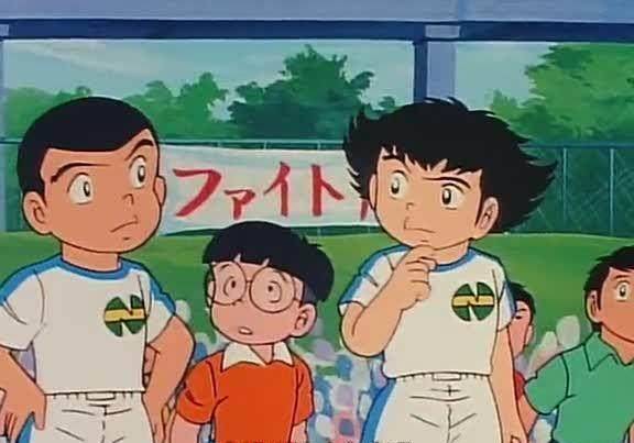 眼镜弟果然是大姐头的小跟班,一下子就想出了中泽早苗就是大姐头的本