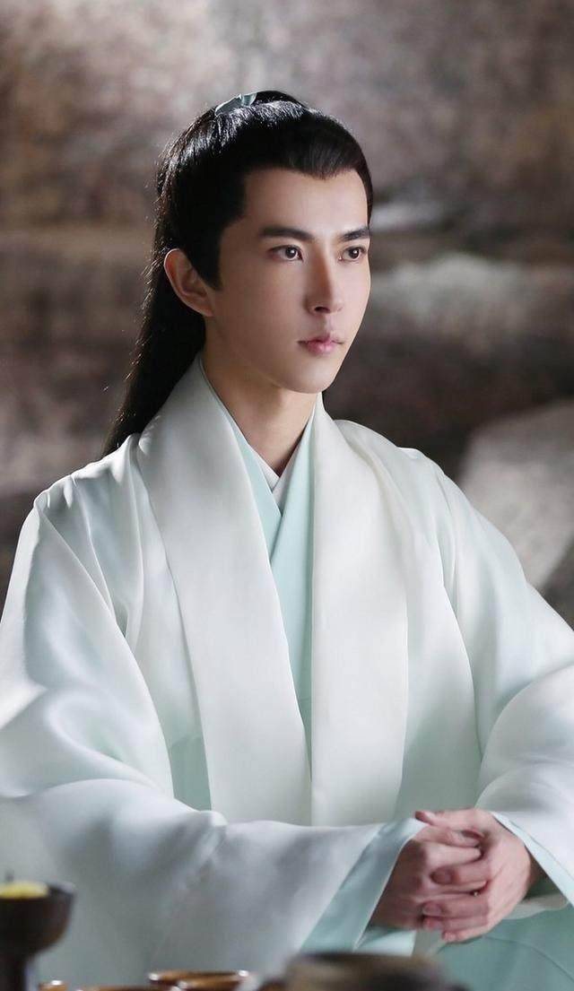细数那些古装比女人还美的男星,鹿晗杨洋马天宇谁更美?