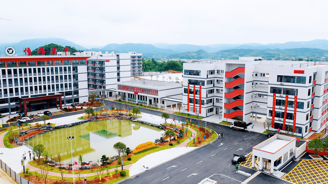 望城新高中!长沙市恒雅高级中学9月开学!_建设_办学_校园