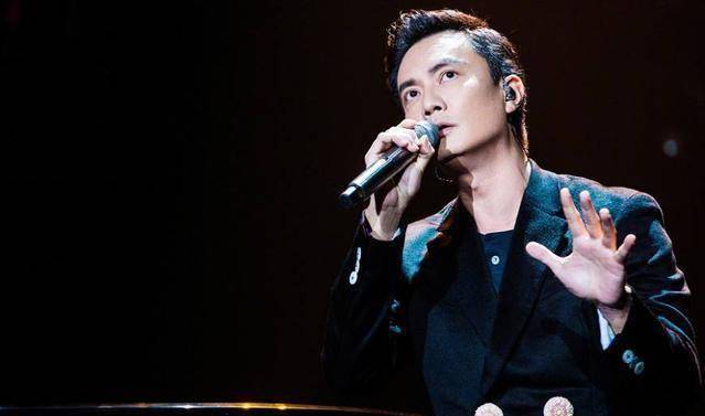 华晨宇,腾格尔属于闭着眼就能进总决赛的歌手,按照概率来讲,kz,霍尊