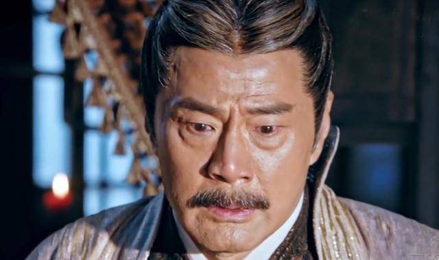 《斗破苍穹》头一集就出现了三位老戏骨,徐少强,于荣光还有李若彤,而