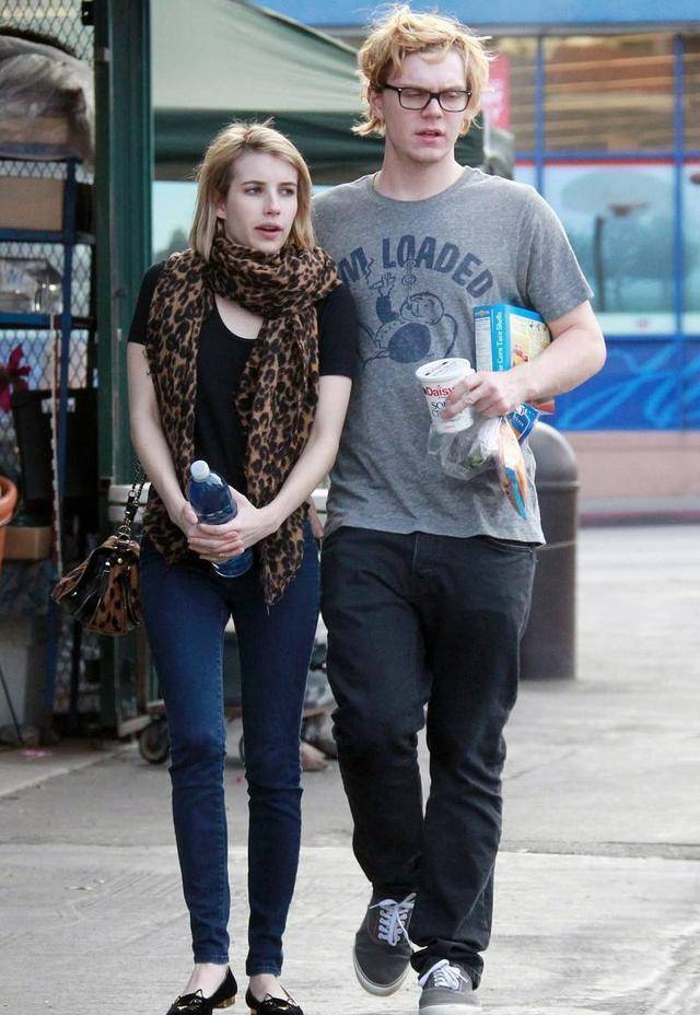 粉丝变女友,女歌手halsey男友前任是她_交往_罗伯茨_g-eazy