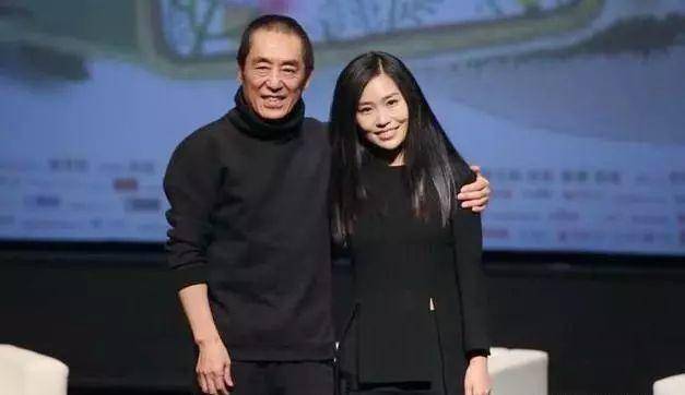 张艺谋小儿子15岁生日,妻子陈婷晒庆生照!超帅气!