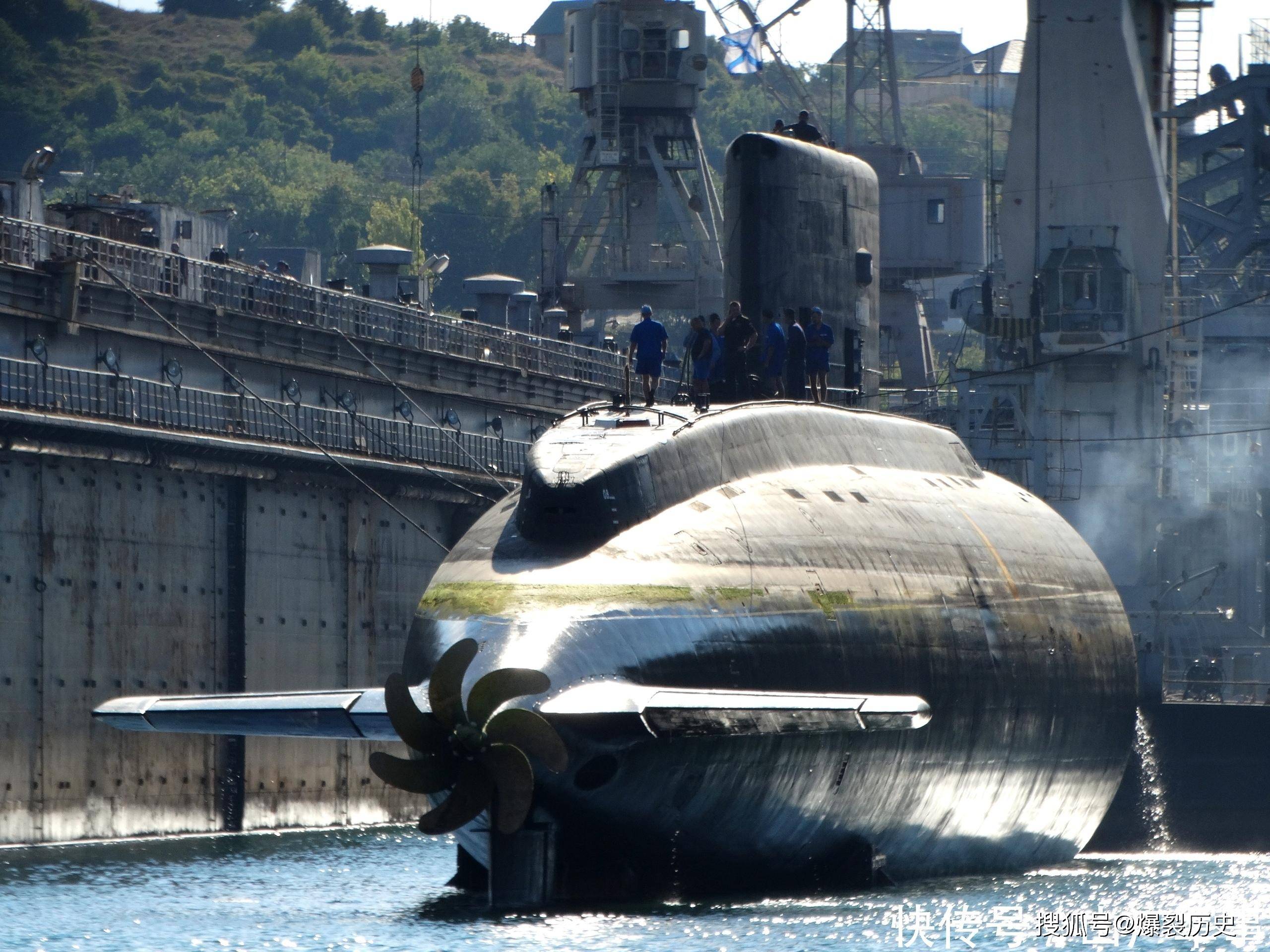 这些印度海军战斗舰艇,你绝对不能错过!世界第二!_排水量_舷号_现役