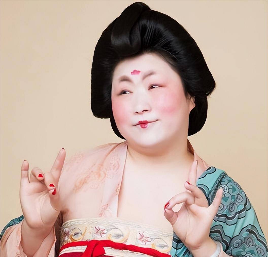 "香汤沐浴,月粉梳妆",淡妆浓抹总相宜:细看中国妆容史_化妆_时期_女性