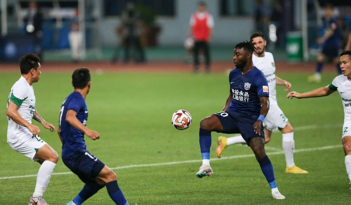 2-1击败浙江队,外援三叉戟发威,沧州雄狮成本轮保级军团最大赢_比赛