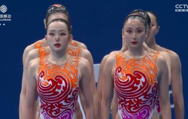 花样游泳集体自由自选俄罗斯摘金中国队夺银_比赛_动作_技术