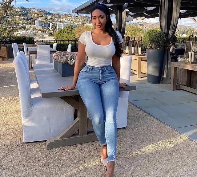 健身9年让她身材变化明显,印度美女的"葫芦"曲线,吸粉百万_训练_力量