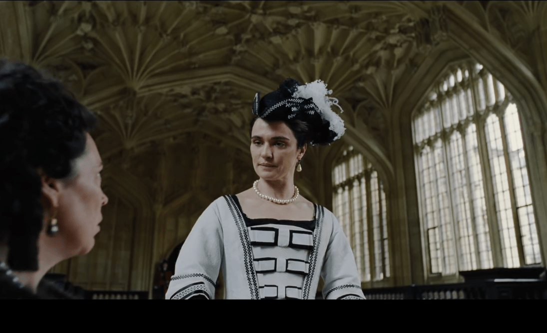 电影《宠儿》剧情起伏?权利争斗中的人性探索?_女王_权力斗争_莎拉