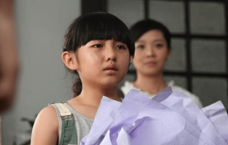 还有《心术》当中南南的角色,小时候的张子枫都是饰演"别人家的女儿"