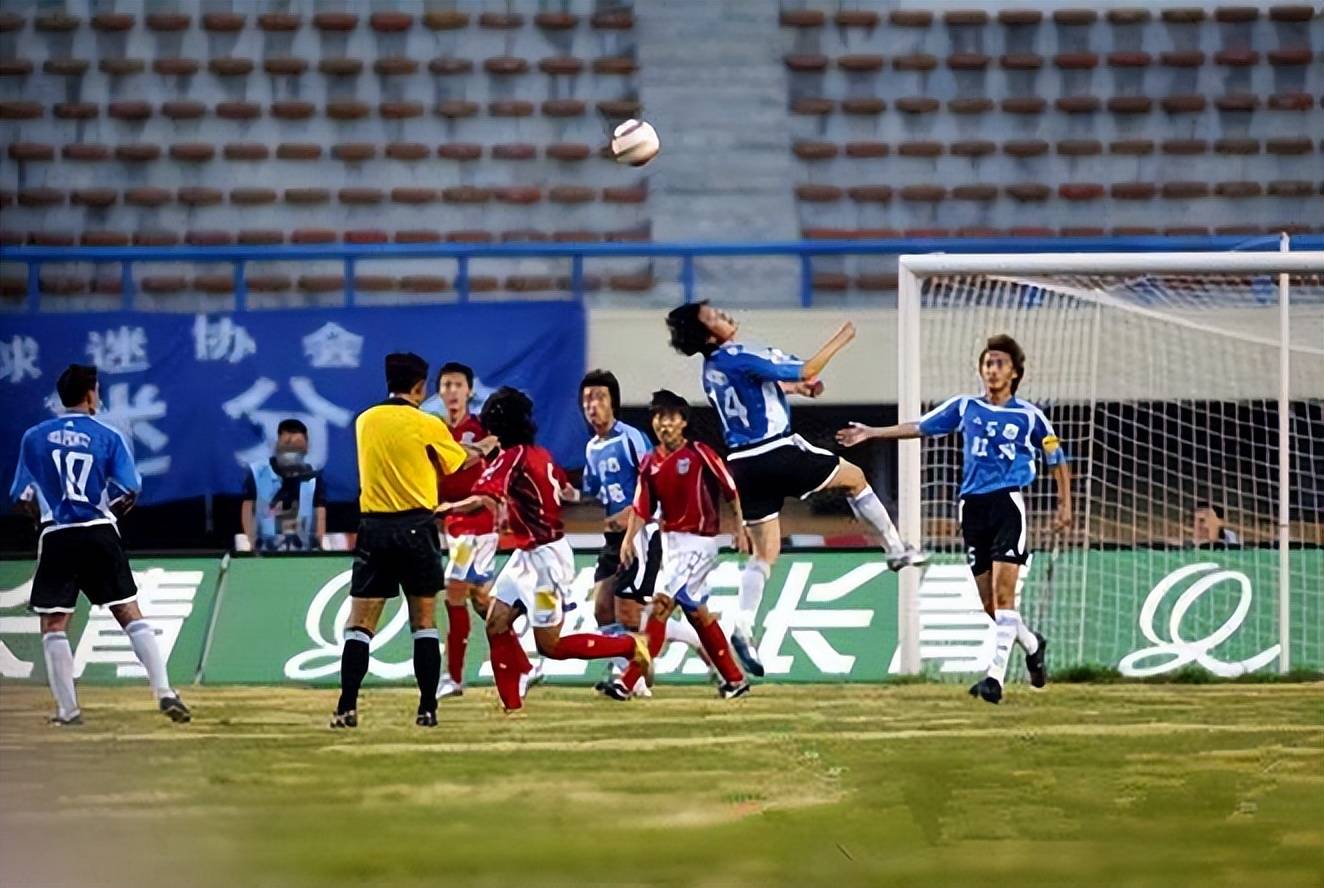 青岛中能(5-4-1):22-李帅;2-马荃,3-周新,7-秦升,29-马永康,15-刘俊威