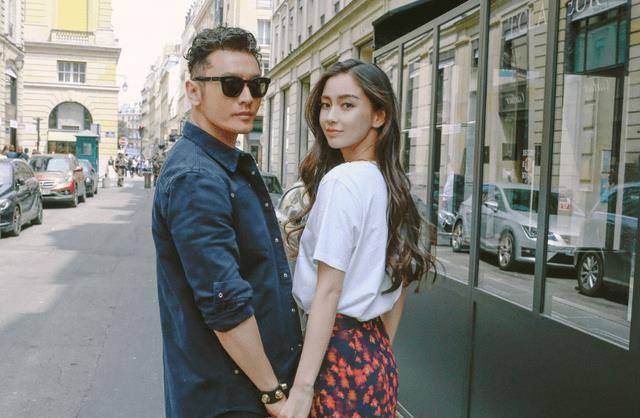 杨颖和老公黄晓明离婚了,留下了这个女儿,而她一直像金丝雀一样,现在
