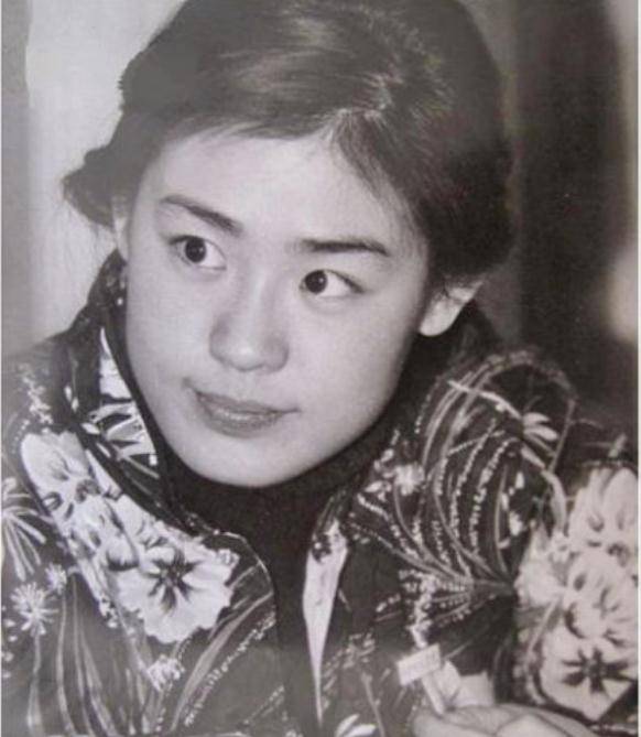 丛珊:从《牧马人》中的李秀芝到《精武门》中的绮翘,近况如何?