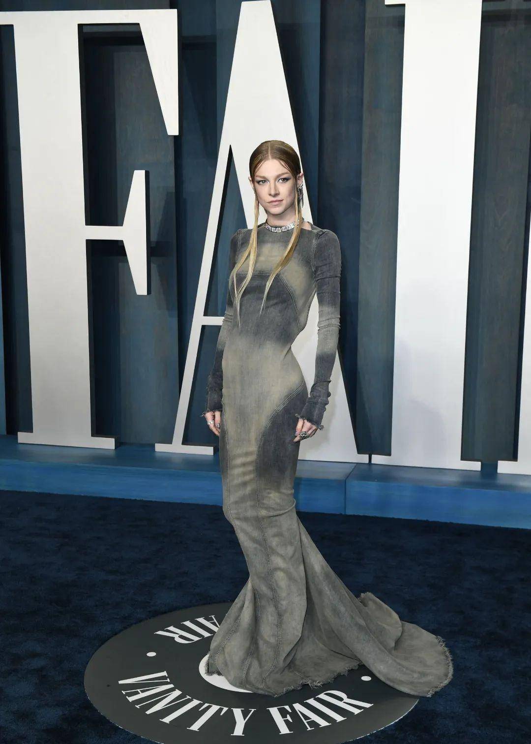 私底下,hunterschafer的造型也是十分多变,美,酷,辣,飒▼z世代小姐姐