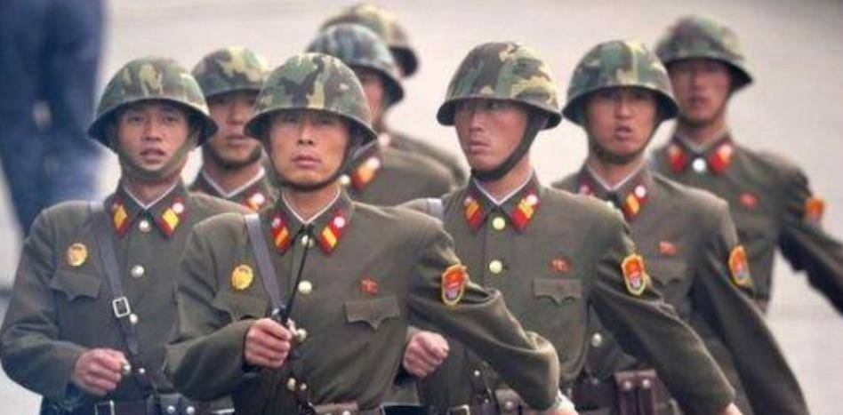 1968年青瓦台袭击事件中的轻武:卡宾枪,对比冲锋枪就是根烧火棍_小