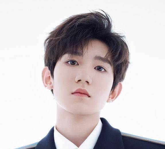 王源,冬日里的温暖,音乐世界的音乐王子_压力_人们_歌曲