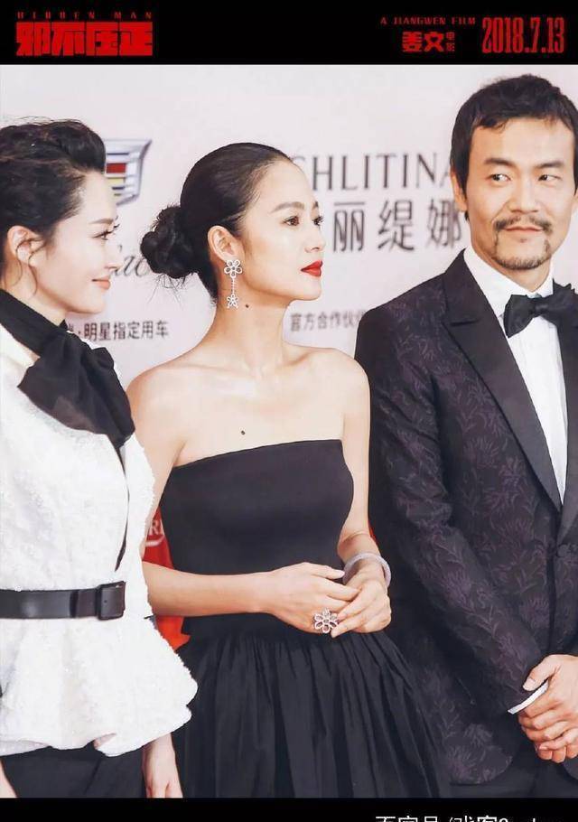 哪怕过去好几天,依旧忘不了红毯惊鸿一瞥的周韵,当年在《太阳照常升起