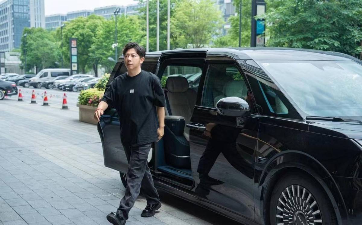 最新车主画像出炉,极氪009豪车地位坐实_搜狐汽车_搜狐网