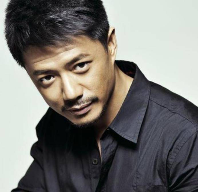 段奕宏:因戏结缘与中村幸子相恋21年,0绯闻,被称为"戏妖"!