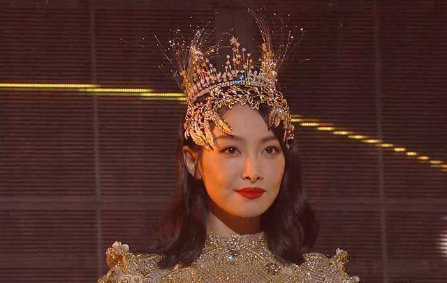 宋茜金鹰女神被嘲历届最丑!造型邋遢膀大腰圆,网友:像个巫女!