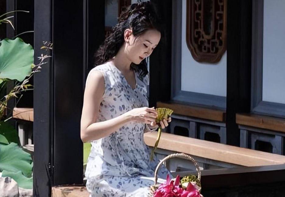 重新走向一段新的人生路,有网友猜测,王艳与丈夫离婚