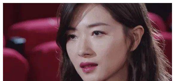 受访者与采访者的微表情,话语的机锋……相对符合我们对"易立竞访谈"