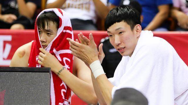 周琦成全了自己,却无意间打脸丁彦雨航,睢冉都没法吭声_山东队_时候