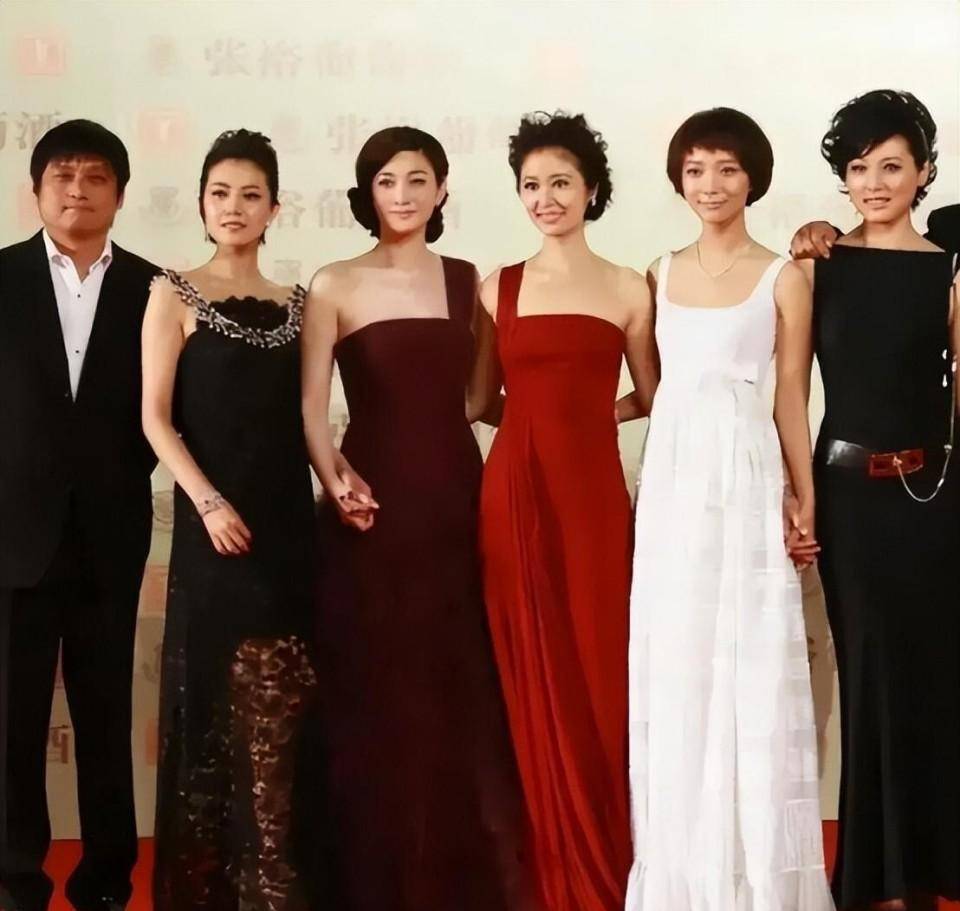 当同龄的李小冉和林心如相互碰撞时,终于看到了低俗与低俗的差距