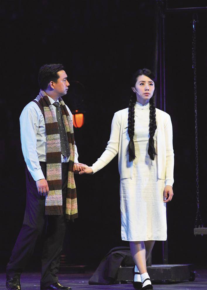 黄磊老婆复出拍戏,状态美丽很好不像43岁,却被嘲玻璃心惹争议_孙莉_主