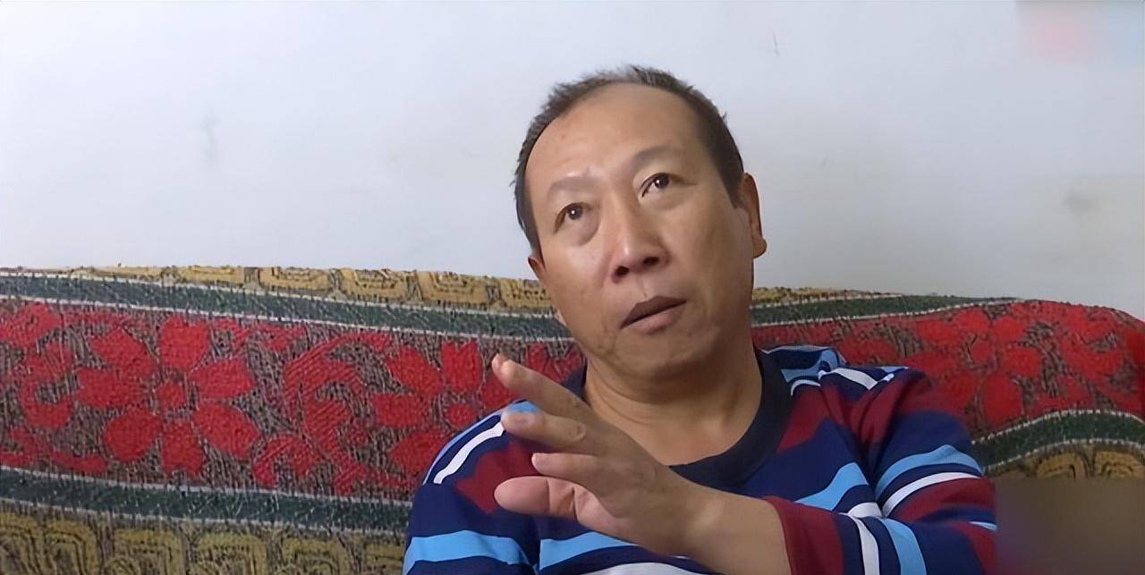 58岁气质大妈一生未婚,女方透露真实原因,大爷瞬间不